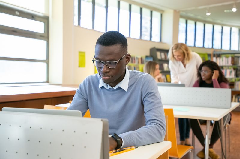 Free research opportunities for high school students at university outreach programs